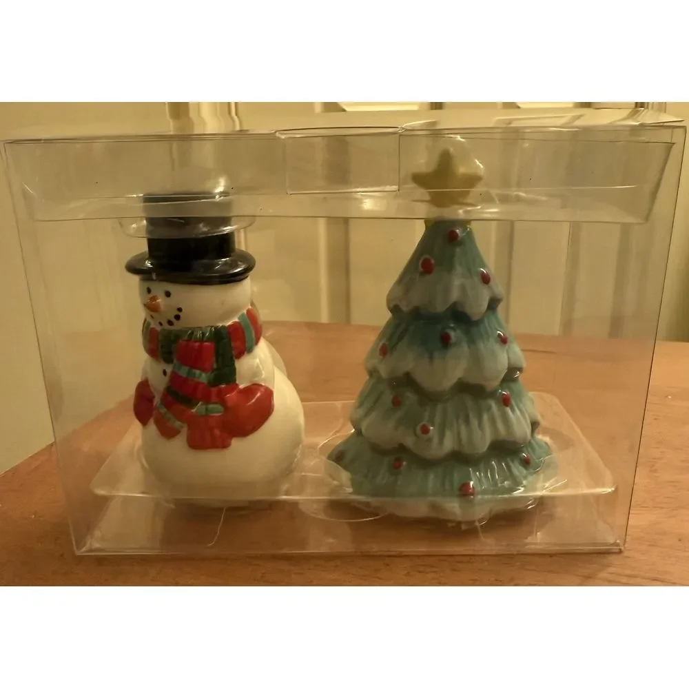 Stoneware Snowman & Christmas Tree Ceramic Salt and Pepper Shakers